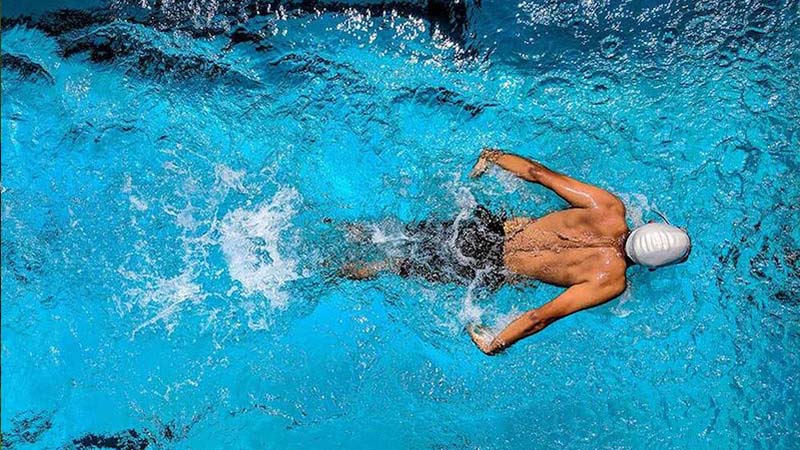 Foto pizzeria nel bar della piscina